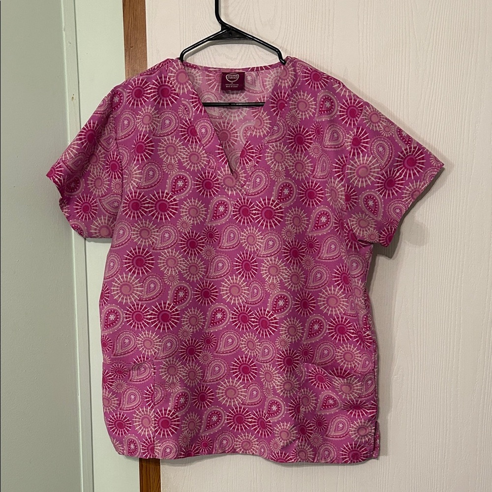 Divine Curves Pink Paisley Women's Scrub Top Size 1X
